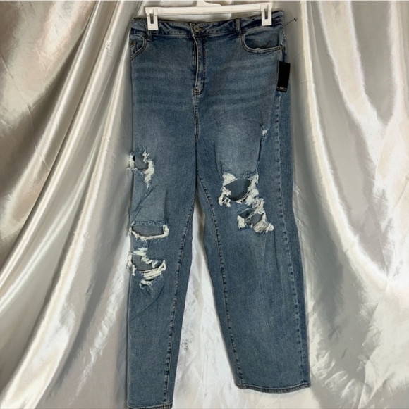 Eloquii Medium Wash Distressed Jeans, Size 18. NWT - Picture 2 of 7